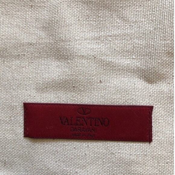 Valentino Garavani Ivory With Bold Red Nameplate Drawstring Dust Cover - Picture 2 of 3